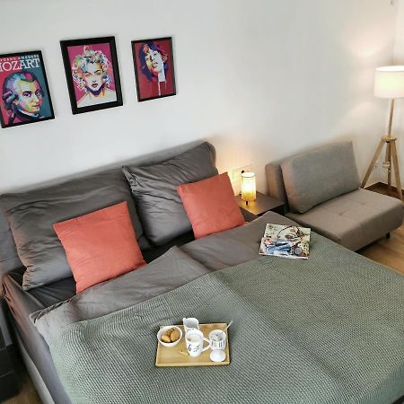 Neues City Center Piano Appartement Mit Netflix Klagenfurt am Woerthersee Eksteriør bilde