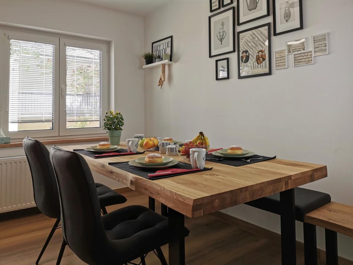 Neues City Center Piano Appartement Mit Netflix Klagenfurt am Woerthersee Eksteriør bilde