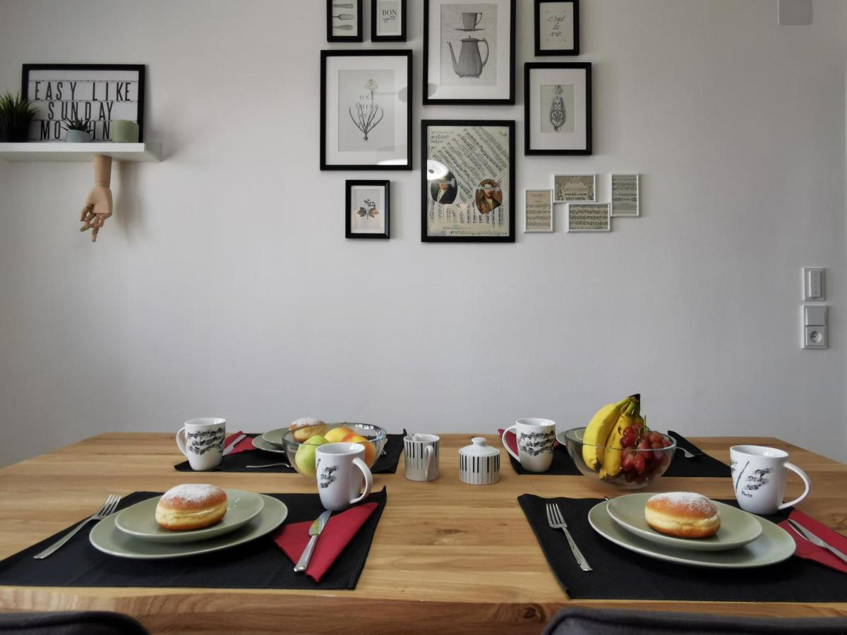Neues City Center Piano Appartement Mit Netflix Klagenfurt am Woerthersee Eksteriør bilde