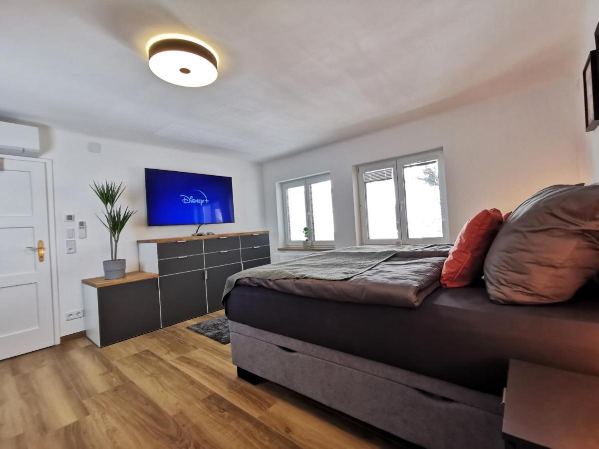 Neues City Center Piano Appartement Mit Netflix Klagenfurt am Woerthersee Eksteriør bilde
